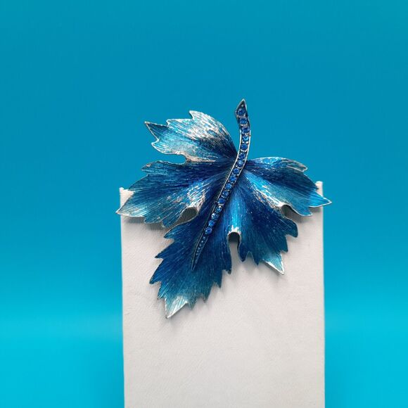 Vintage Blue Oak Leaf Silver Tone Brooch Pin with Blue Rhinestone Accents 1970s - Picture 4 of 8